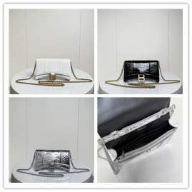 Picture of Balenciaga Handbags _SKUfw241355980fw